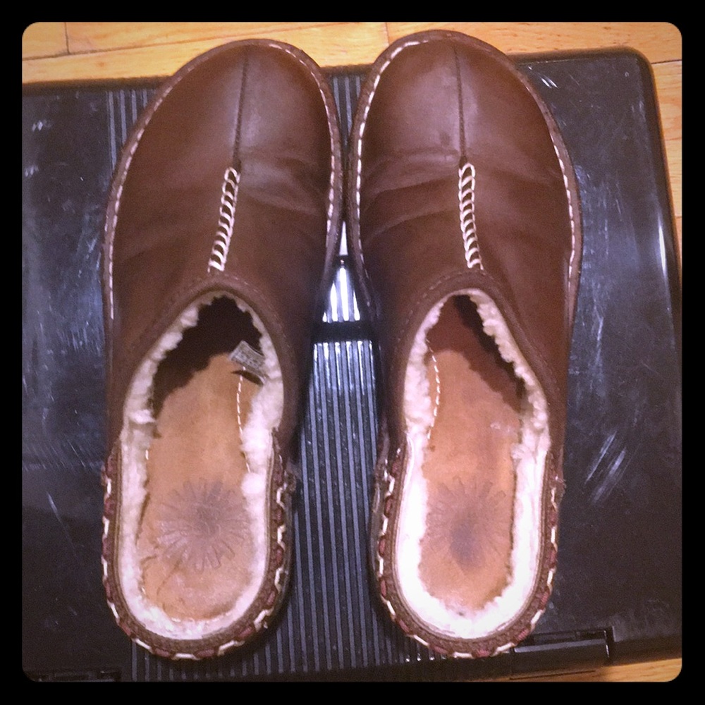 Ugg leather clogs/slides